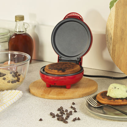 Smart Snack Maker Mini Compact Pancake Egg Treat Maker & Grill 550 W Giles & Posner